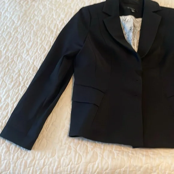 WHBM Women's Black Blazer - Picture 3 of 8